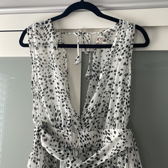 Cover up dress by GB - Picture 6 of 9